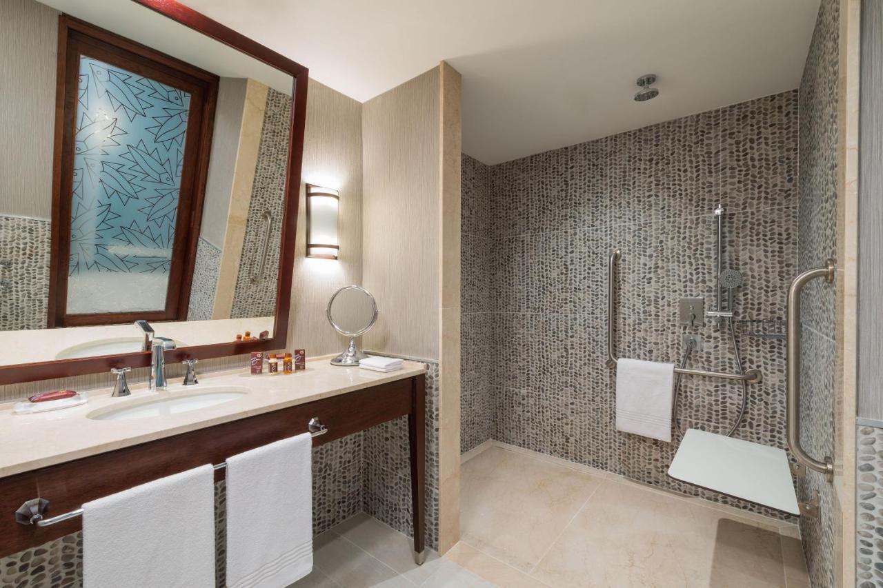 Sheraton Reserva Do Paiva Cabo de Santo Agostinho Luaran gambar A wet room in a hotel